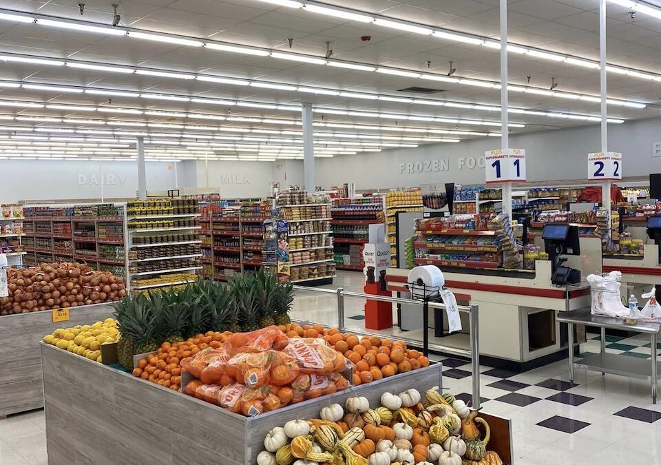Plus Supermarkets открывает секцию европейских продуктов в Орандж-Сити