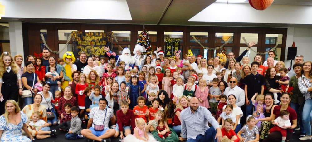 Cохраняем традиции и создаем волшебство:    новогоднее представление для русскоязычных детей Центральной Флориды